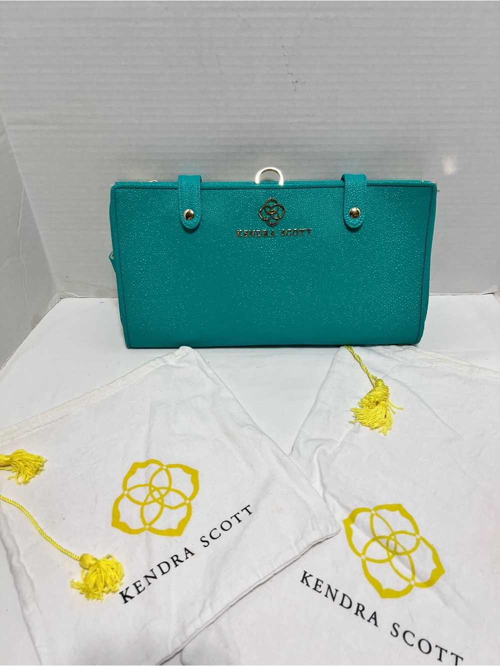Kendra Scott The Large Jet Set Travel Jewelry Case in Vivid Teal